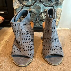 Indigo Road Faux Suede Heels